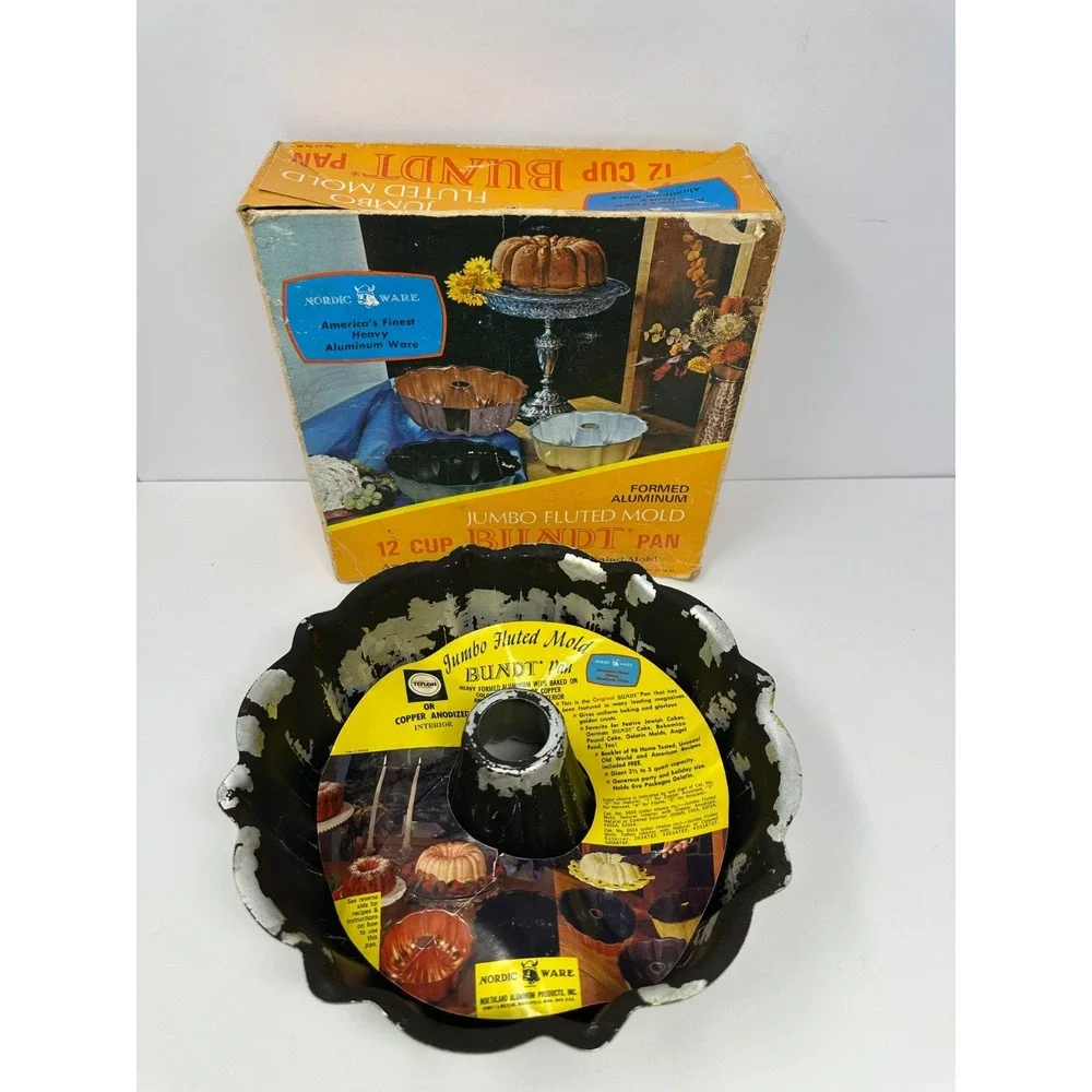 Vintage Nordic Ware 12-Cup Bundt Pan Jumbo Fluted Mold Formed Aluminum W/Box U1
